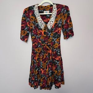 Beau Monde Vintage Floral Romper Buttons Lace Collar Shoulder Pads size 5